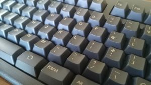 キーボードは超汚い！こまめにクリーニングしましょう！